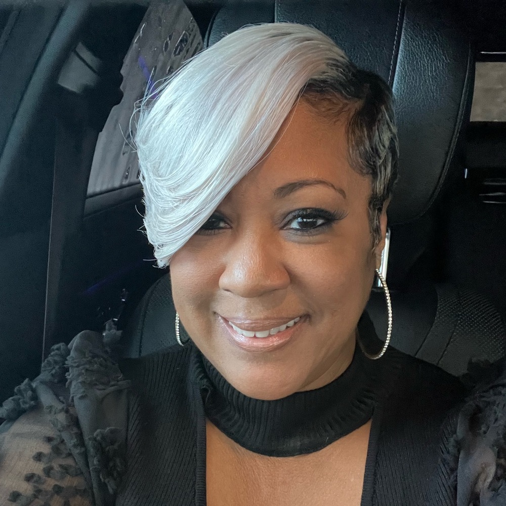Meet your Posher, Latonya